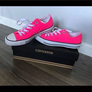 Hot pink Converse NEW IN THE BOX NEVER WORN